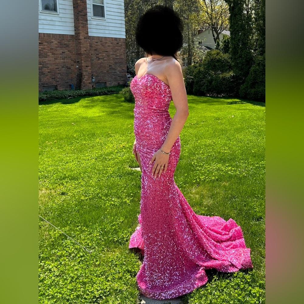 Stunning pink sequined dress for homecoming, prom, wedding.